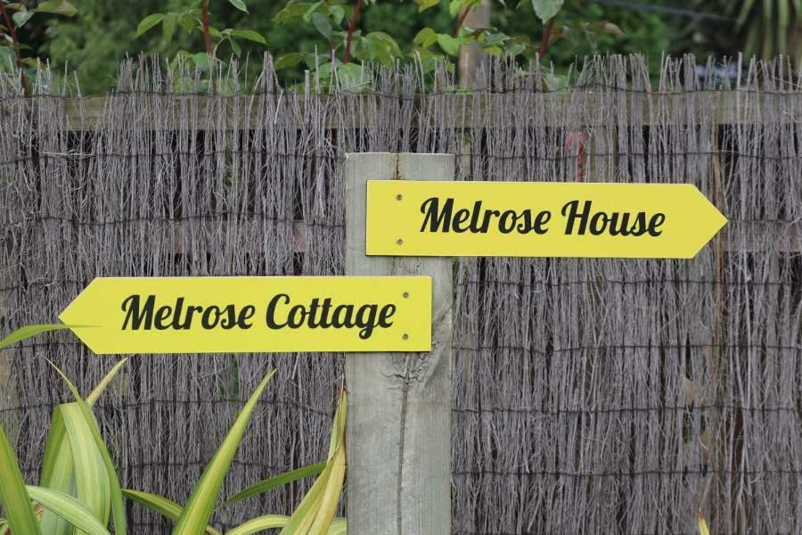 Melrose Cottages Millers Flat ภายนอก รูปภาพ